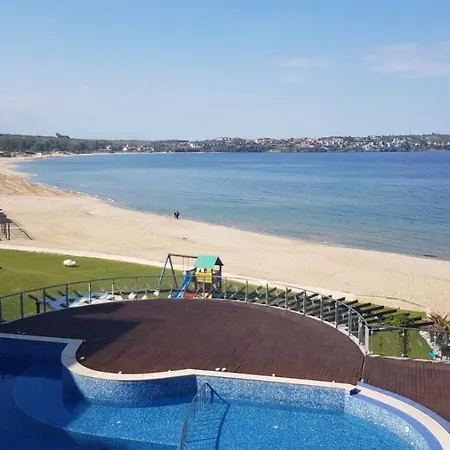 فيلة Sand Lilies Beach Villa سوزوبول